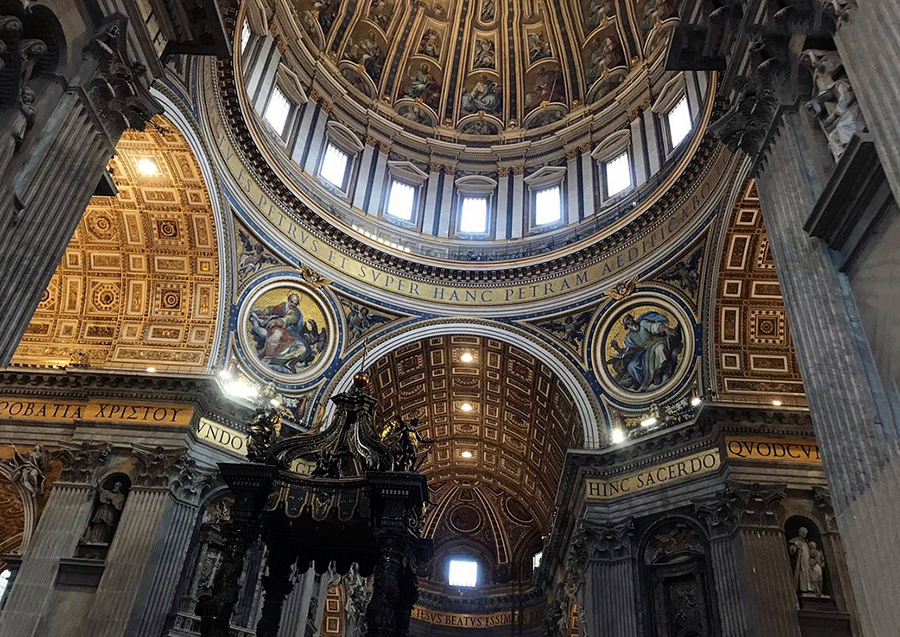 ../Images/CHIU,CHIH-JEN.Italy.St. Peter's Basilica (6).jpg